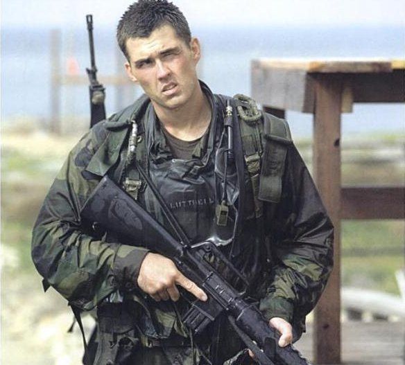 århundrede favorit Vær venlig Biography | Marcus Luttrell